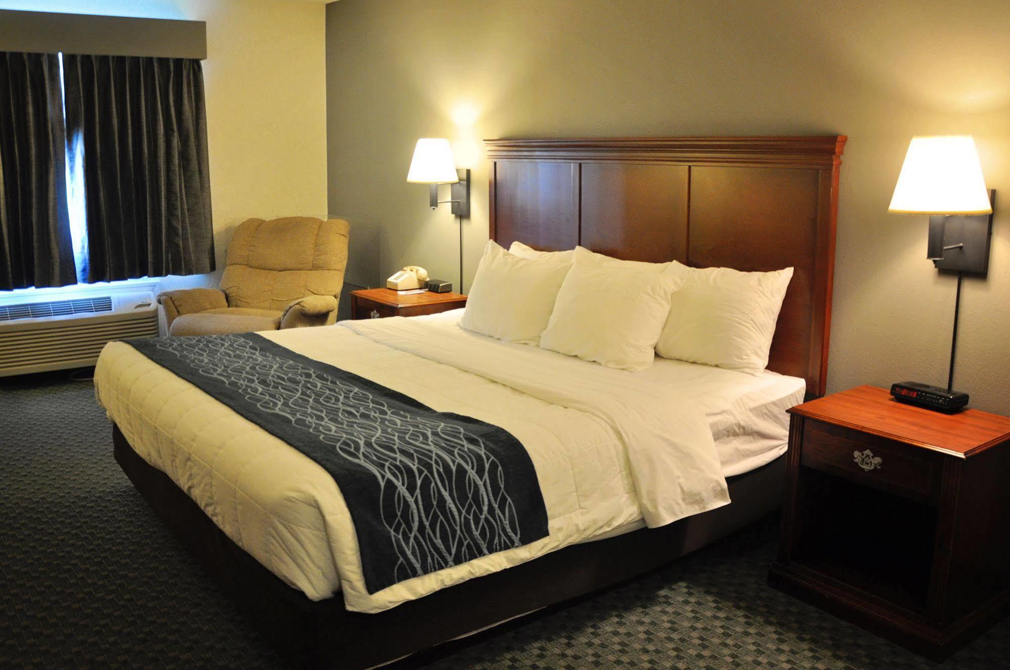 Dunes Express Inn And Suites Hart Ngoại thất bức ảnh