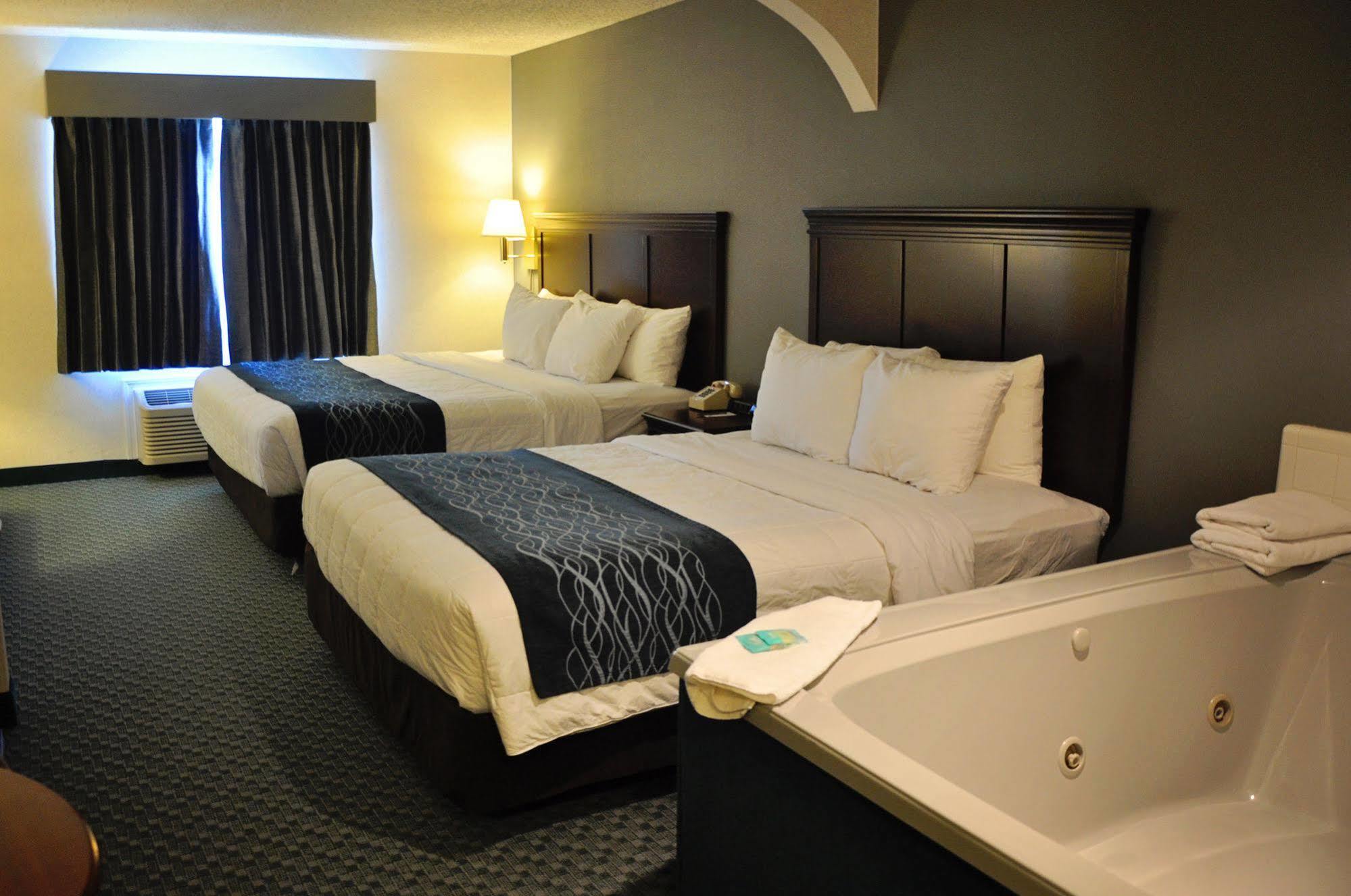 Dunes Express Inn And Suites Hart Ngoại thất bức ảnh